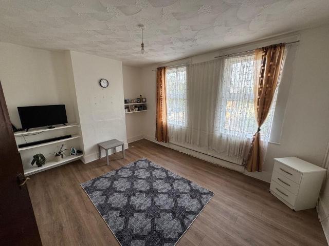Apartment for rent in Brooklands, Dartford