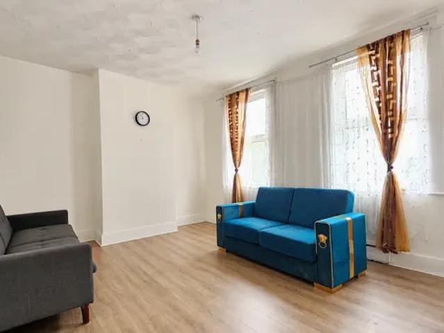 Apartment for rent in New Town, Monks Orchard