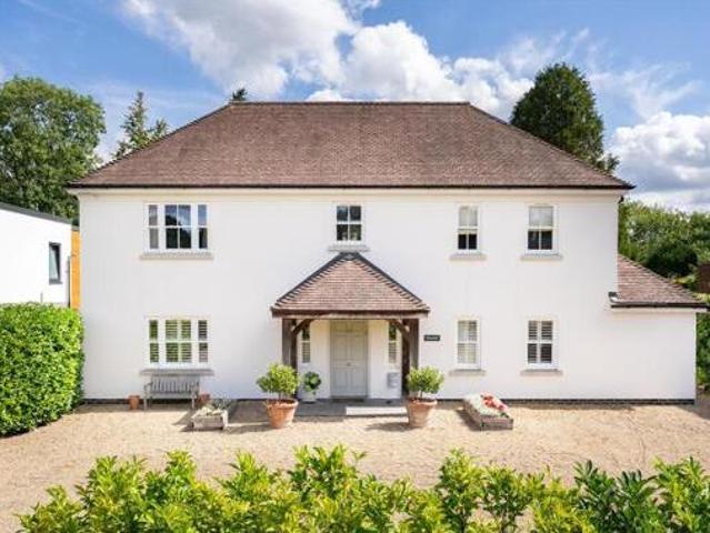 House for sale in Pachesham Park, Surrey