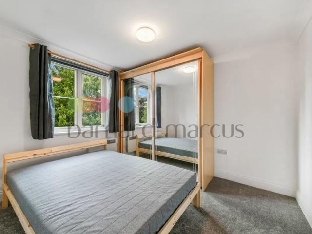 Apartment for rent in London Borough of Croydon, Addiscombe