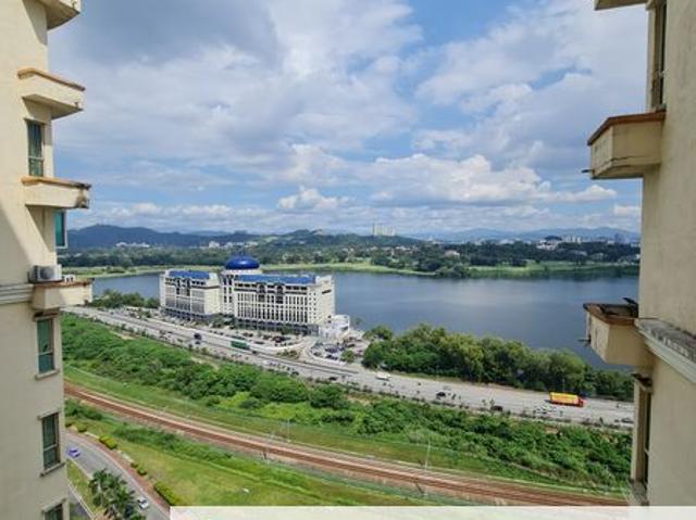 Condominium for sale in Petaling, Subang Jaya