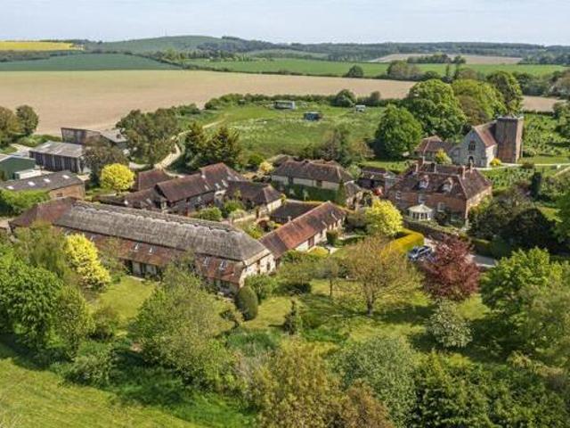 House for sale in Littlecote, West Sussex