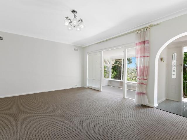 House for rent in East Lindfield