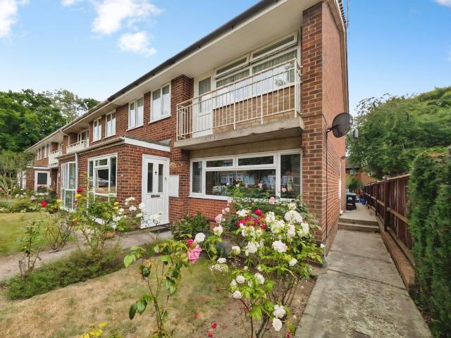 House for rent in Godinton Park, Bridgefield