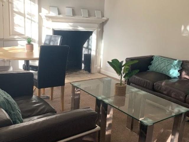 Apartment for rent in Gayfield, Broughton