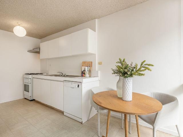Apartment for rent in East Melbourne