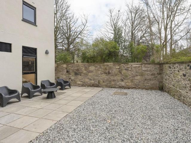 Studio for rent in Newington, Scotland