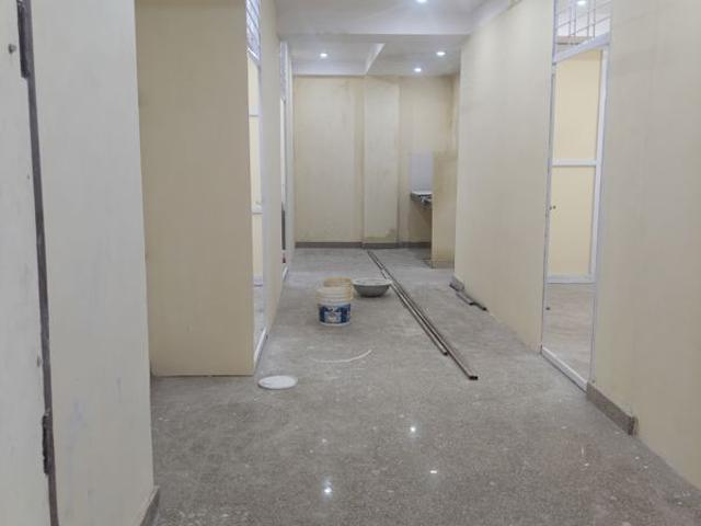 Commercial for rent in Deri