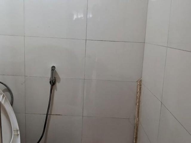 Property for rent in Deri
