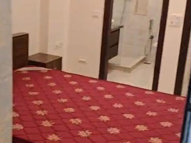 Property for rent in Deri