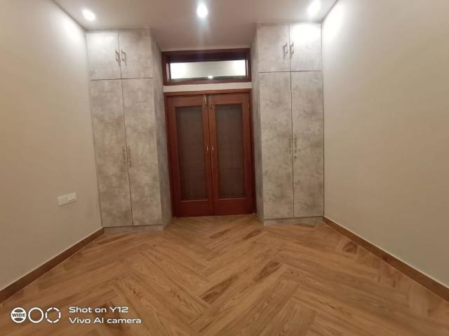 Property for rent in Deri
