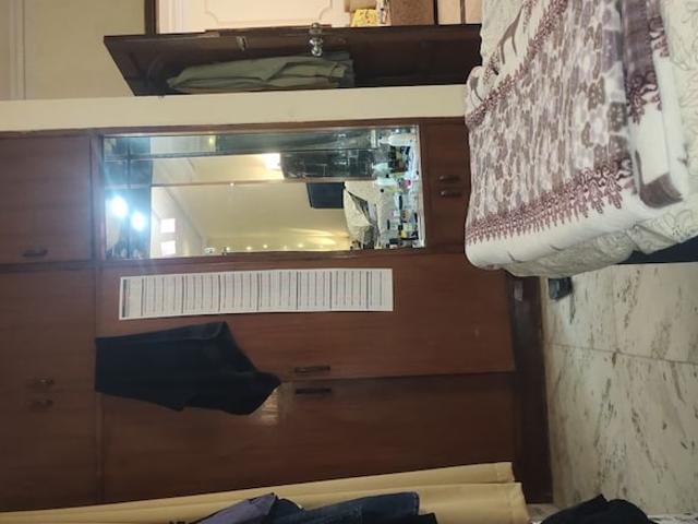 Property for rent in Deri