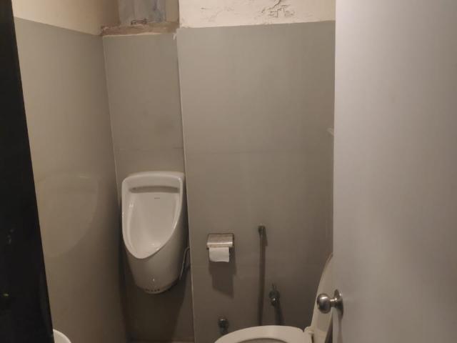 Property for rent in Deri