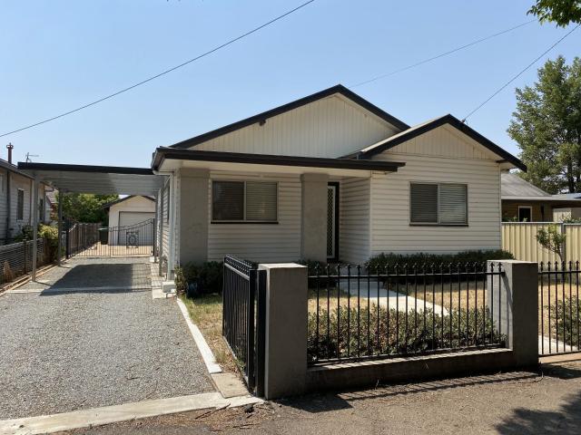 House for rent in Bowen, Orange
