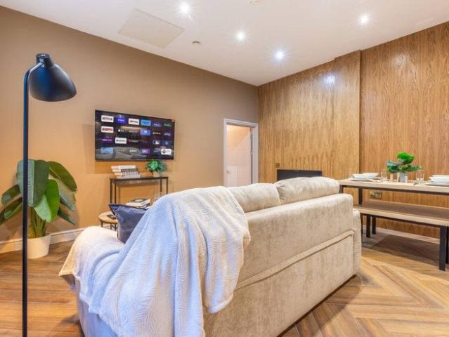 Apartment for rent in Woodhouse, West Yorkshire