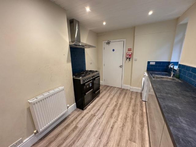 Room for rent in High Field, York