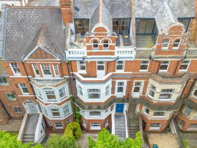 House for sale in Northampton, Northamptonshire