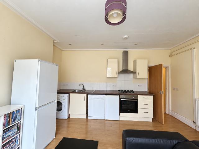Apartment for rent in Crown Hills, Leicester