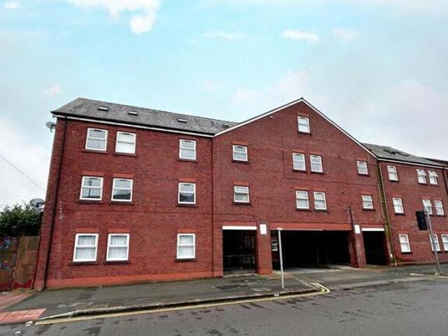 House for sale in Calderstones
