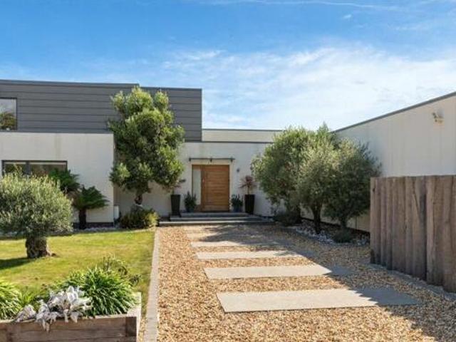 House for sale in Clapham, West Sussex