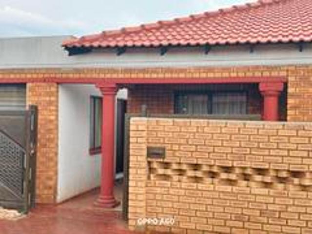 House for sale in Thokoza, Gauteng
