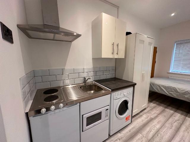 Studio for rent in Marks Gate, Greater London