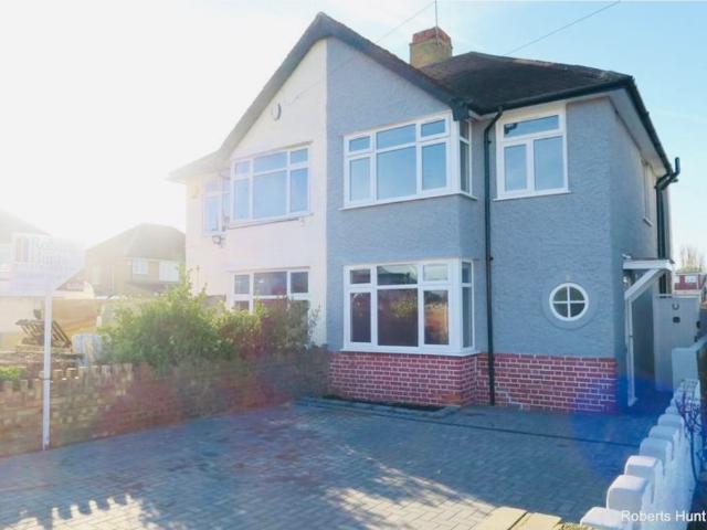 House for rent in London Borough of Hounslow, Greater London