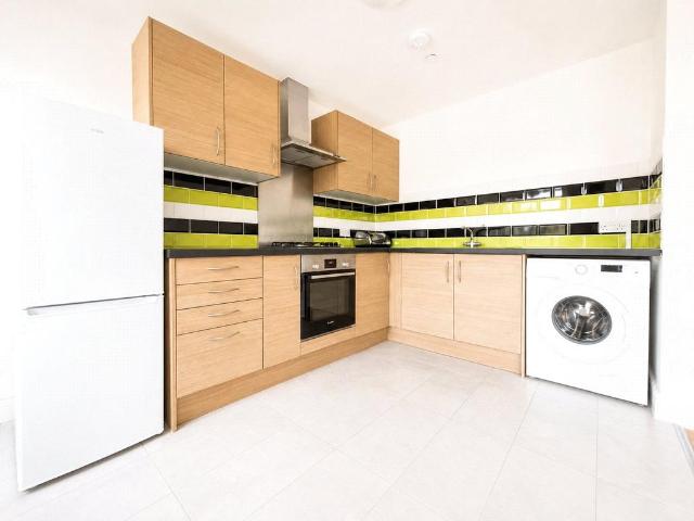 Apartment for rent in Plaistow, Greater London