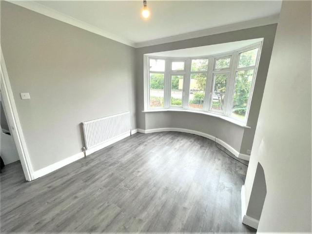 House for rent in Blackfen, Greater London