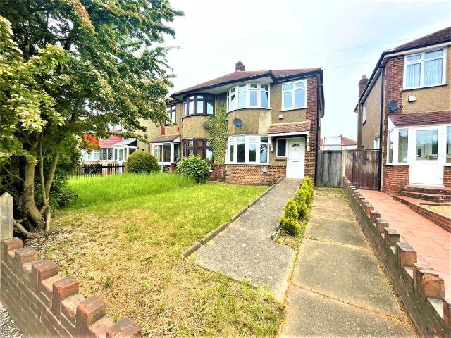 House for rent in Blackfen, Greater London