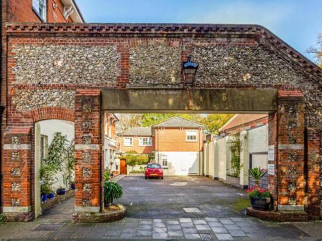 House for sale in Chichester, Littlecote