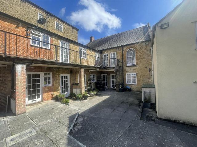 House for rent in Broadshard, Somerset