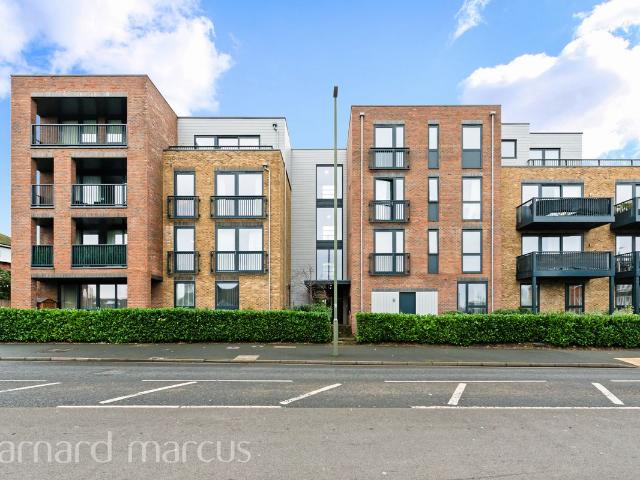 Apartment for rent in Epsom, Surrey