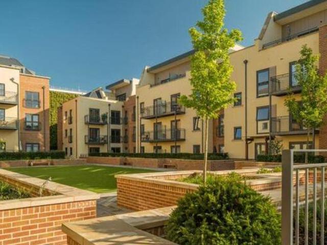 House for sale in Fole, Surrey