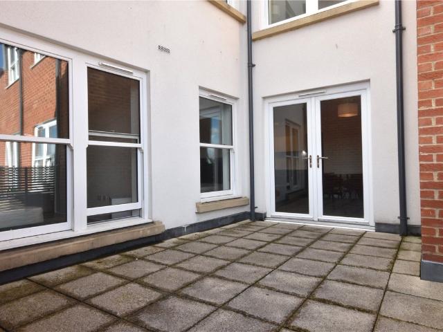 Apartment for rent in Farnham, Waverley