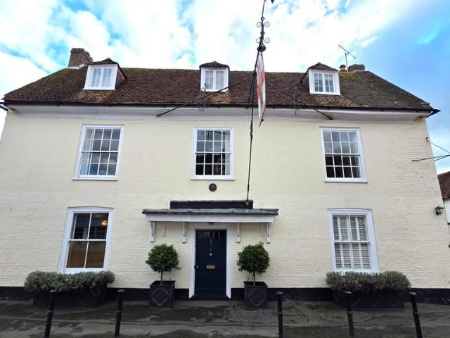 Apartment for rent in Hambledon, Winchester