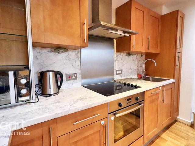 Apartment for rent in Steander, Leeds