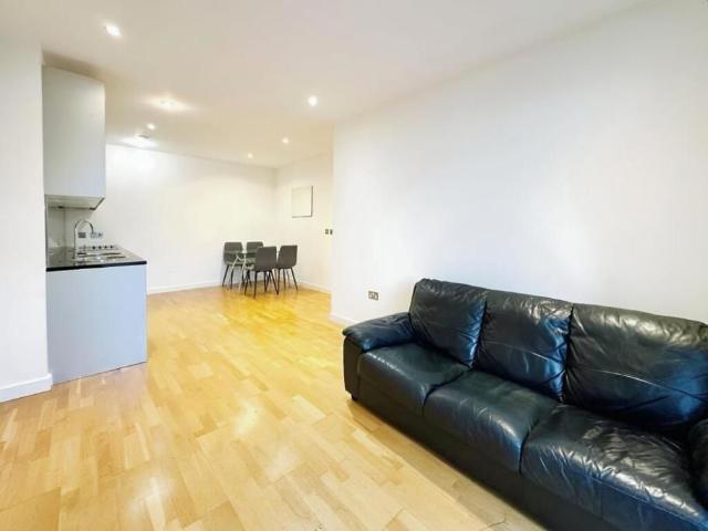 Apartment for rent in Richmond Hill, West Yorkshire