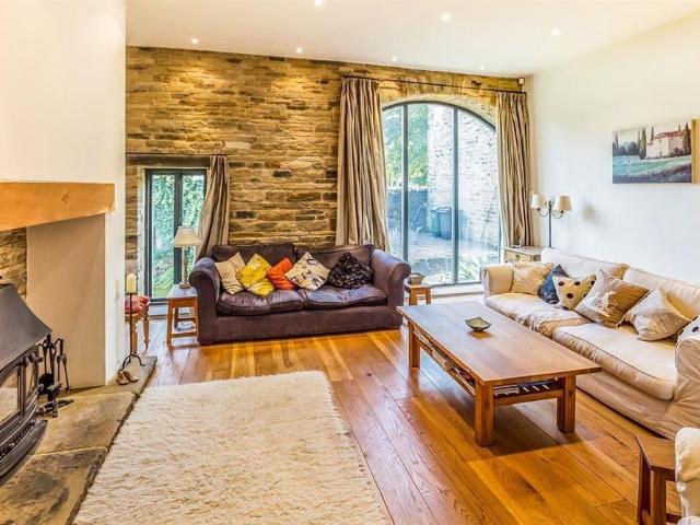 House for rent in Prince Royd, Kirklees