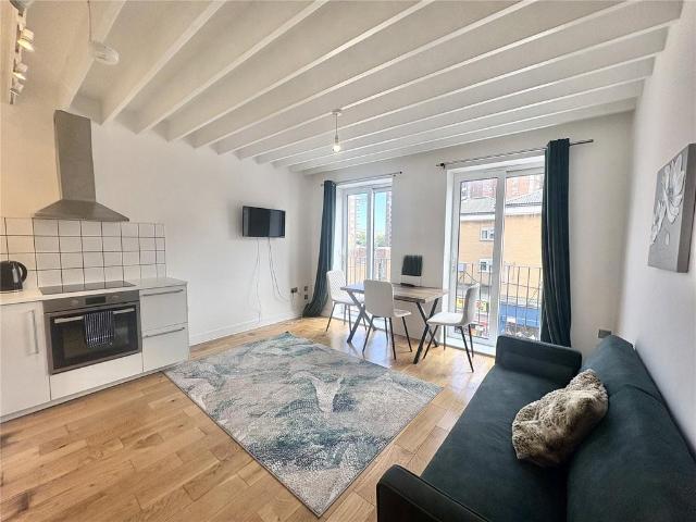 Apartment for rent in Walworth, Greater London
