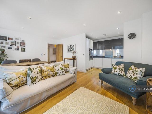 House for rent in Walworth, Greater London