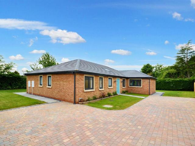 House for rent in Long Buckby, Northamptonshire