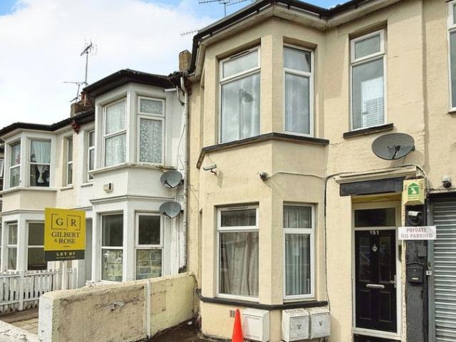 Apartment for rent in Prittlewell, Southend-on-Sea