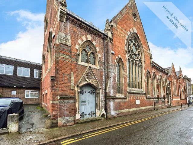 Apartment for rent in Brook Street, Bourne Vale