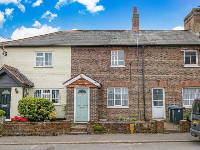 House for rent in Perryfields, West Sussex