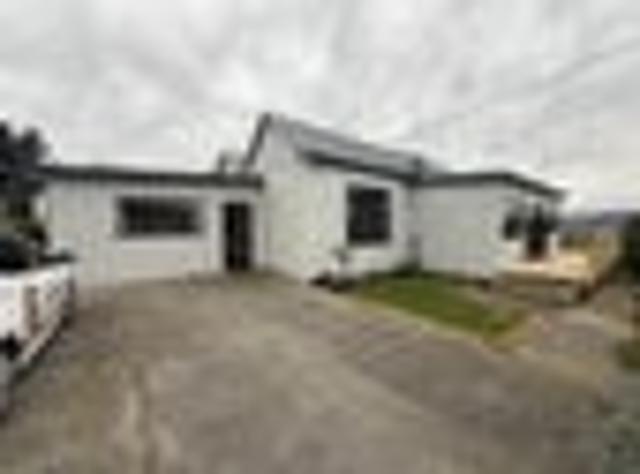 House for rent in Otakou