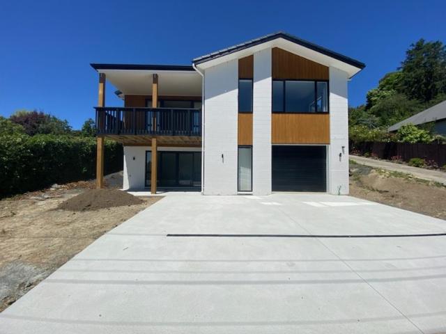 House for rent in Otakou