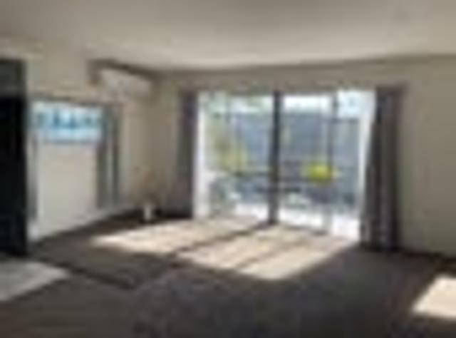 Apartment for rent in Ōtara-Papatoetoe, East Tamaki