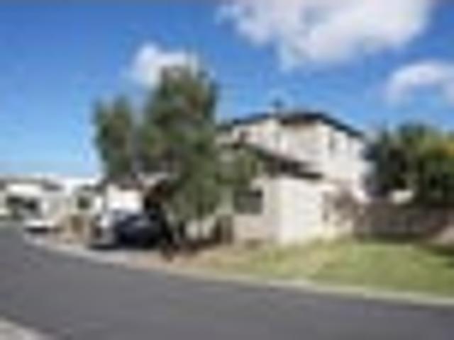 Townhouse for rent in Greenmount, Howick