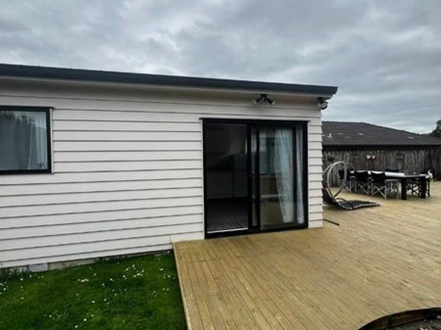 Apartment for rent in Botany, Howick